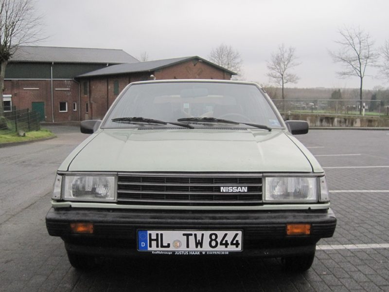 Nissan sunny traveller